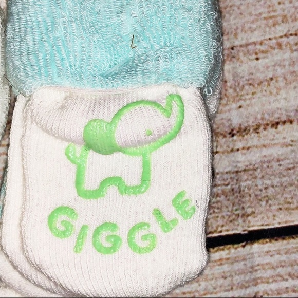 NWT Carter Child of Mine Set of 6 Newborn socks - Picture 3 of 5